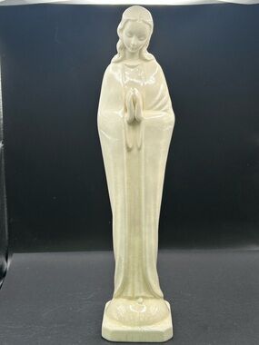 VINTAGE HUMMEL GOEBEL MADONNA VIRGIN MARY BLESSED MOTHER PRAYING WHITE W GERMANY